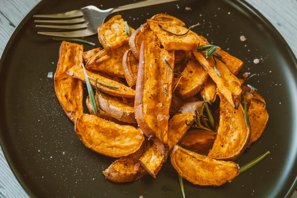 Simple Swap: Standard Sweet Potato Crisps to Japanese Sweet Potato&nbsp;Crisps